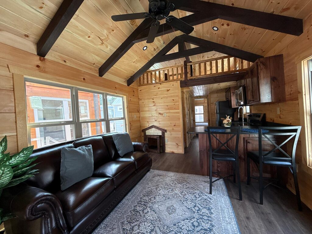 lincoln_tl-1223_interior-03